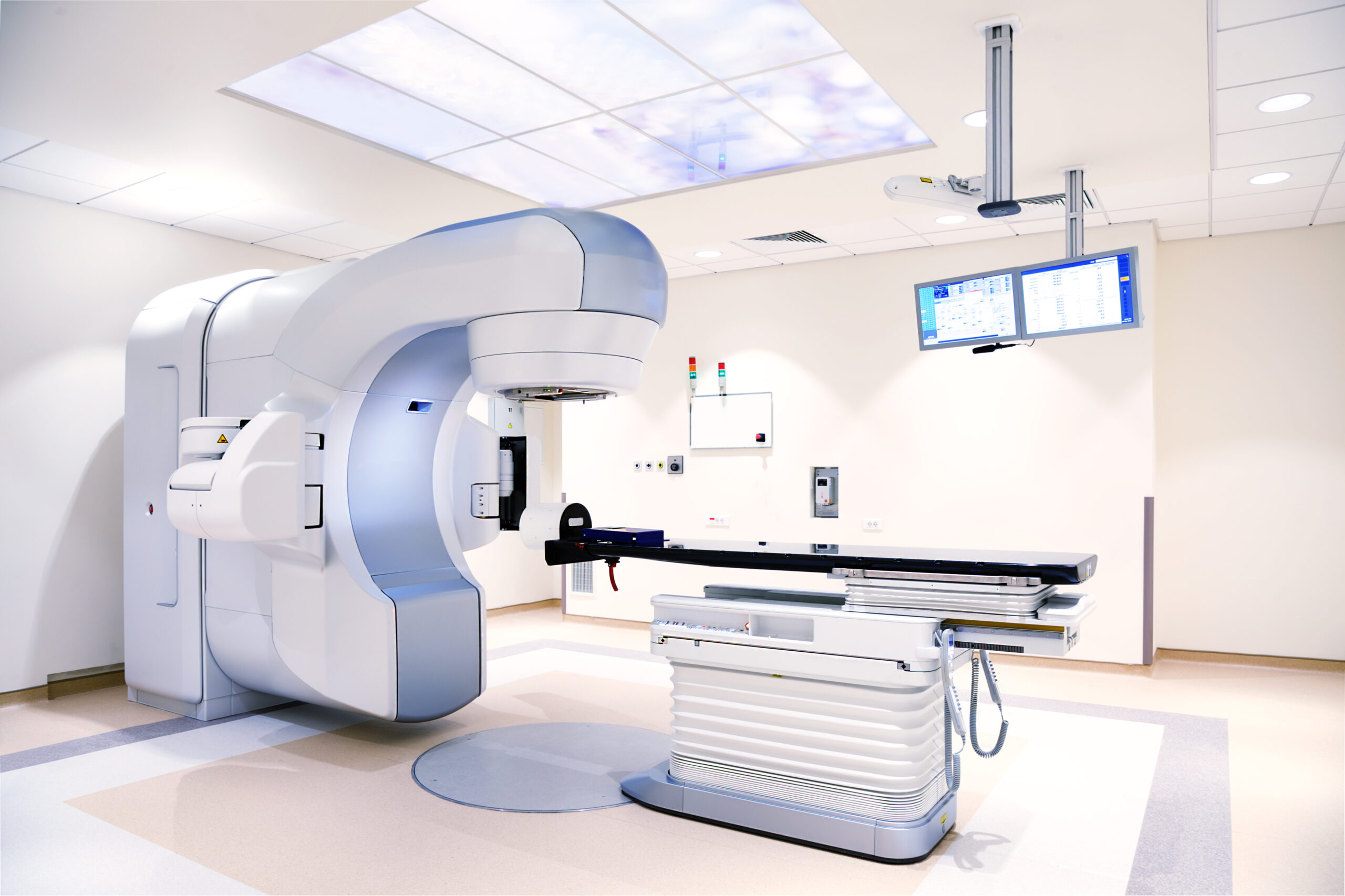 Radioterapia se mostra essencial para pacientes com câncer retal localmente avançado