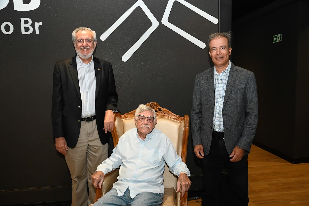 Obras do artista plástico goiano Amaury Menezes ganham exposição itinerante