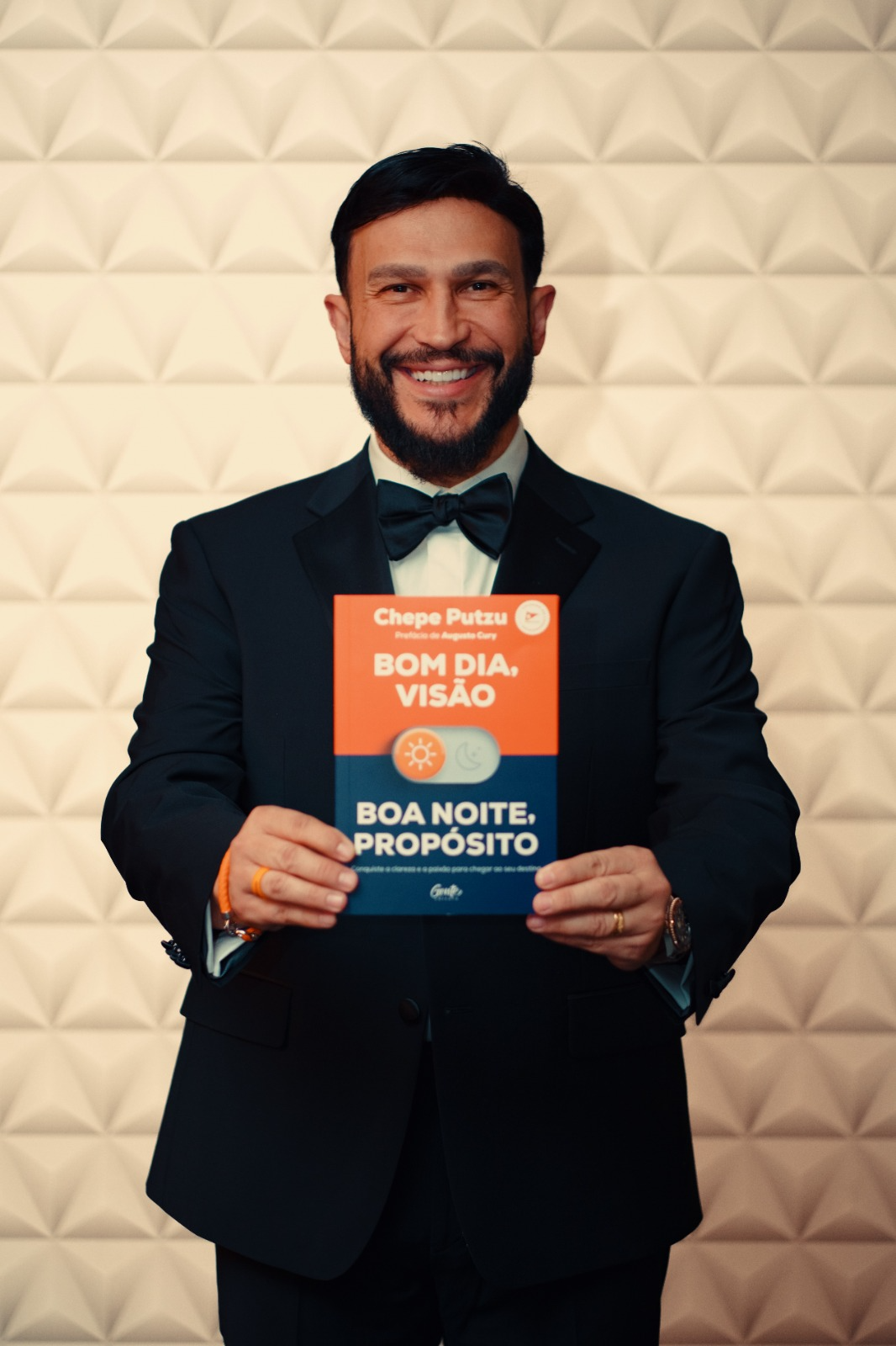 Chepe Putzu abre pré-venda de novo livro com prefácio de Augusto Cury